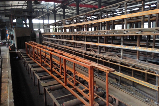 Automatic shot blasting machine of HuaZhong1