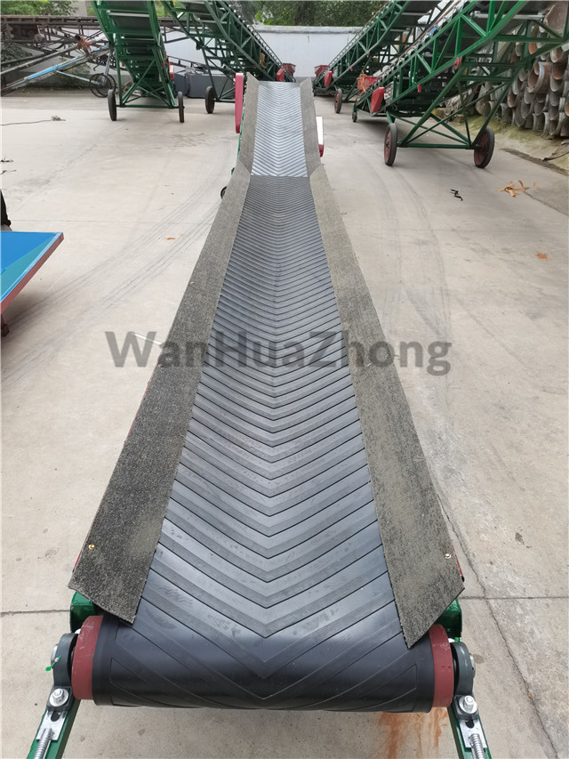 Bulk grain unloading belt conveyor in project (2)
