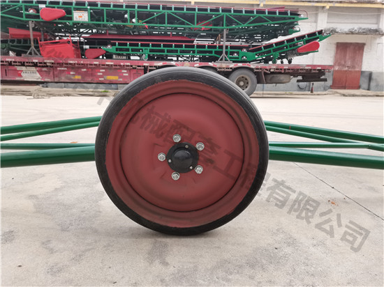 wheel of the telescopic belt conveyor