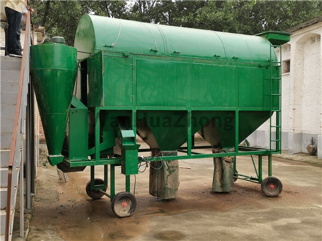 Mobile cylinder screen grain cleaner