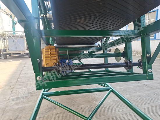 Turbo reducer of mobile telescopic belt conveyor