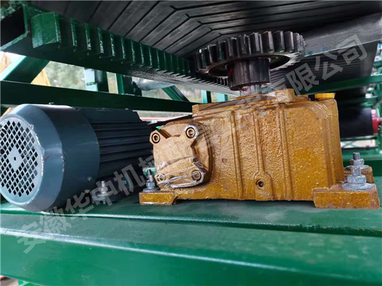 Turbine reducer of telescopic belt conveyor