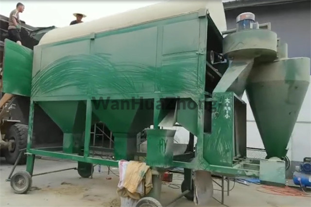 Mobile cylinder screen grain cleaner