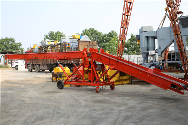 Mobile double wing belt conveyor 