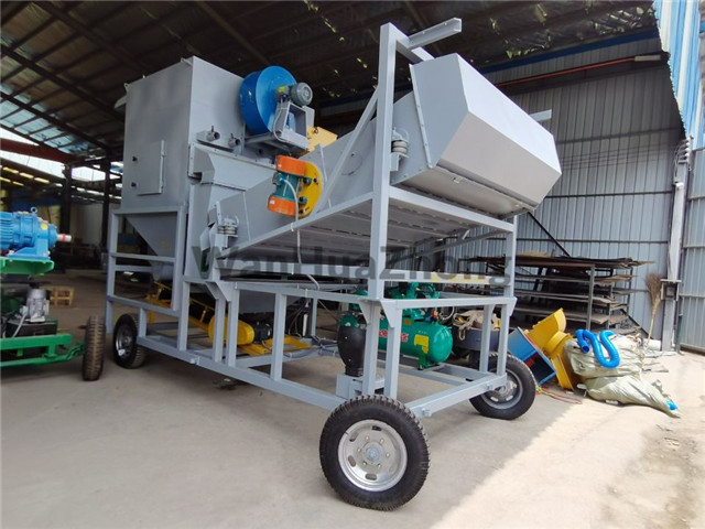 Environmental protection vibrating screen 