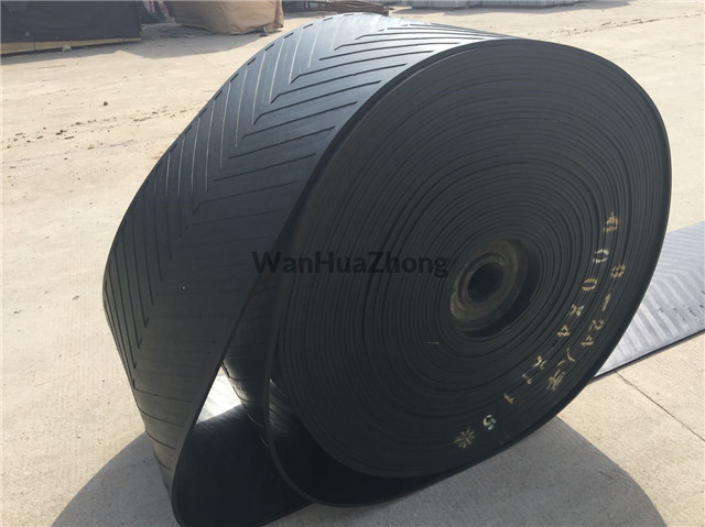 Conveyor belt used by huazhong machinery1