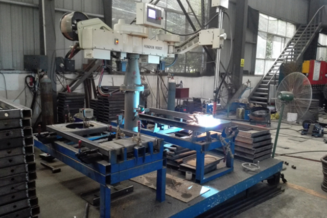 5 axis robot welding machine of HuaZhong1