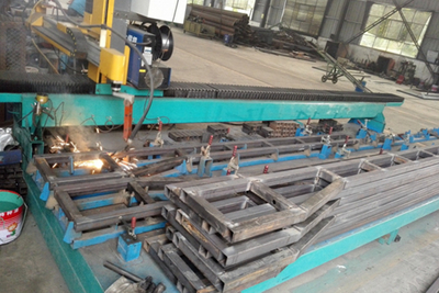 Four-axis robot automatic welding machine