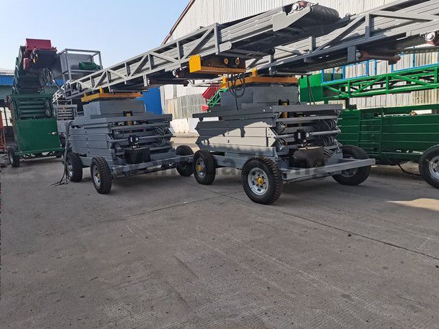 Mobile hydraulic telescopic lifting and filling belt conveyor