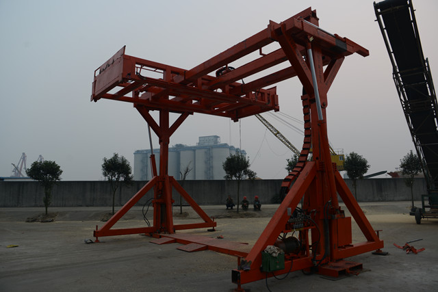 container turning machine