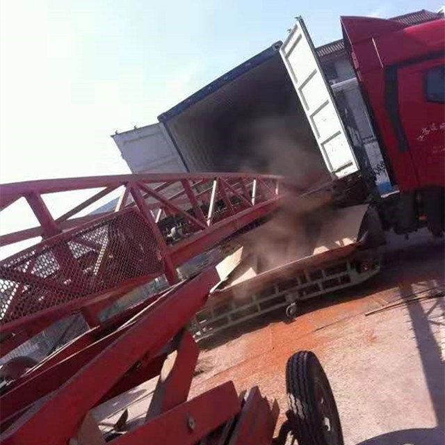 On site picture of mobile container grain unloader