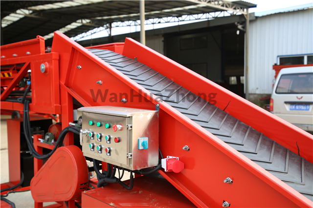 Mobile loading conveyor