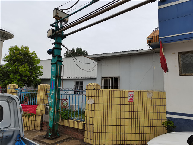 The fixed grain truck probe with control room in grain processing plant 
