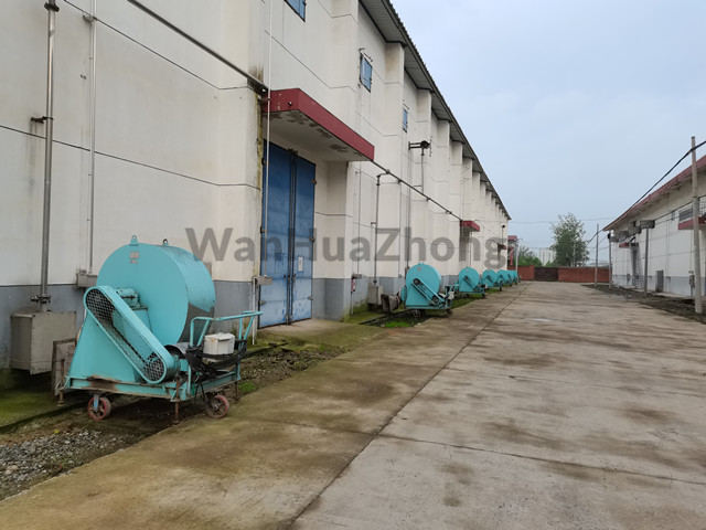 Mobile centrifugal fan in use