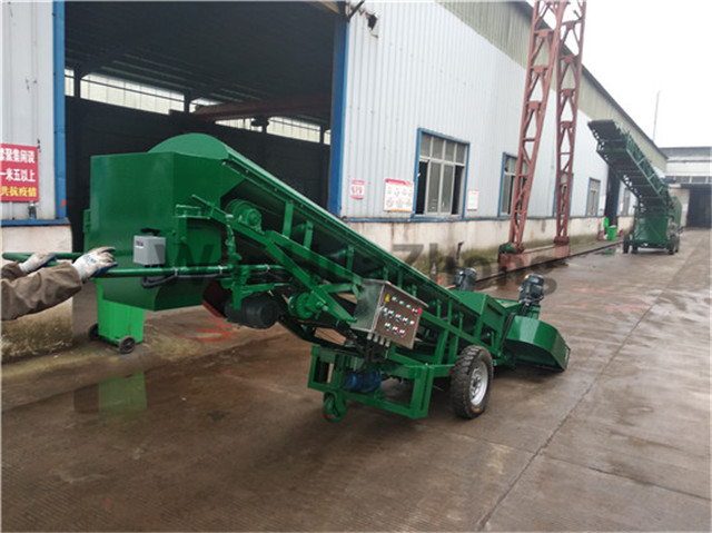 Mobile wing wheel grain scraper