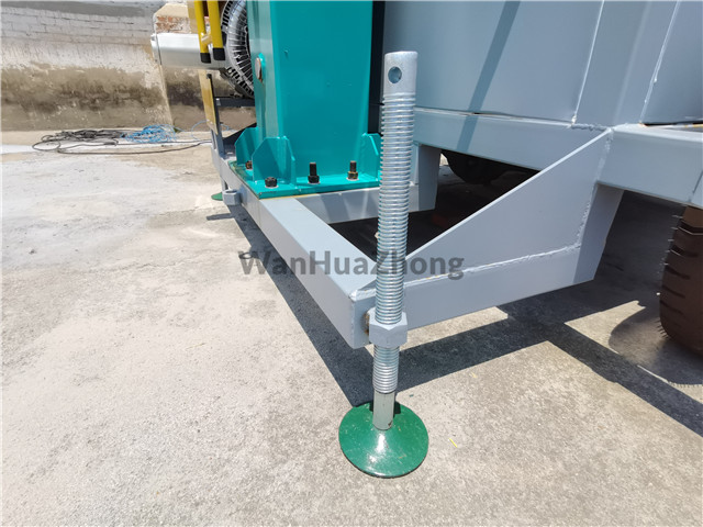 Supporting system of mobile grain truck probe