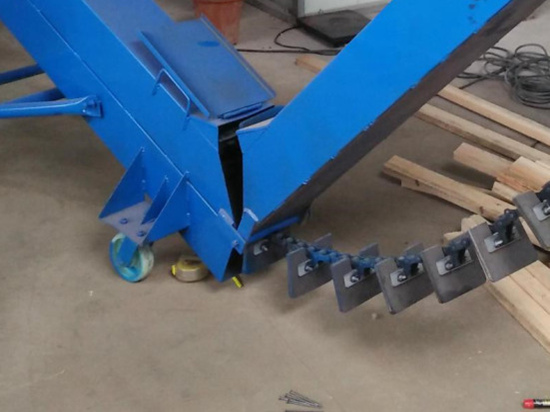 Product process of walking wheel of HuaZhong