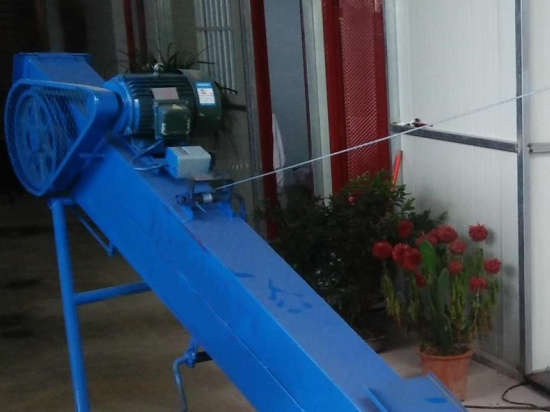 hoisting device of small factory