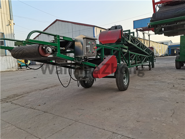 Mobile combined grain scraper