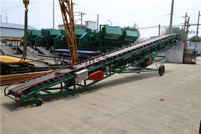 Mobile telescopic belt conveyor 