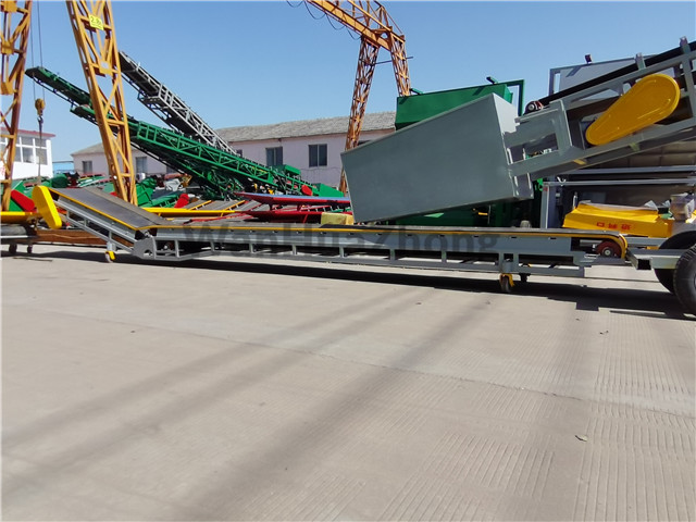 Bulk grain unloading belt conveyor