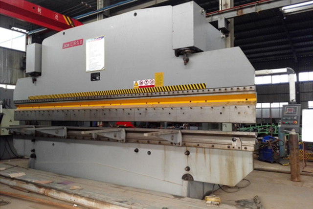 CNC bending machine and other large-scale processing equipment1 of HuaZhong1