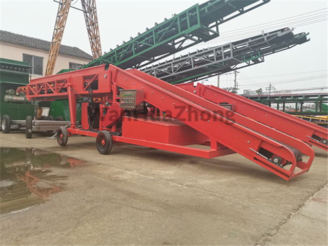Mobile loading conveyor